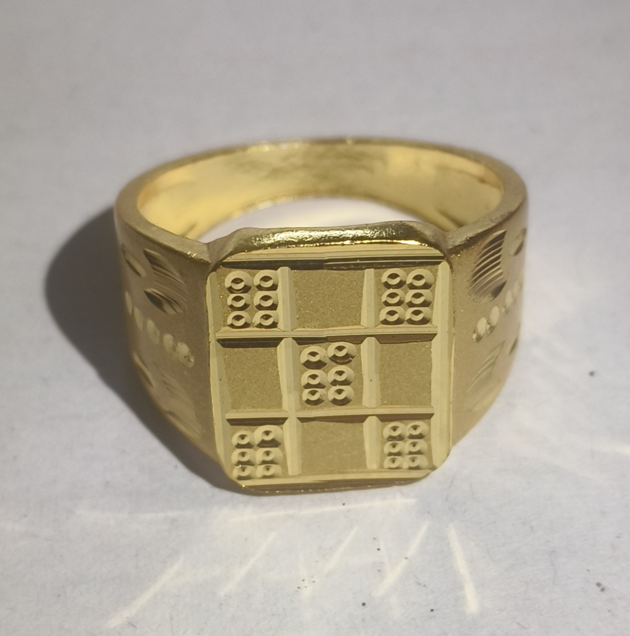 Gents ring